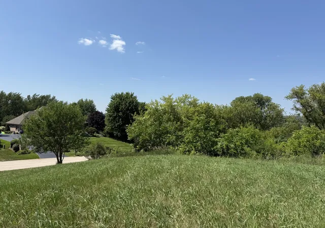 3rd image of 7010 Wildflower Ct, Spring Grove, IL 60081 | MLS# 12631223