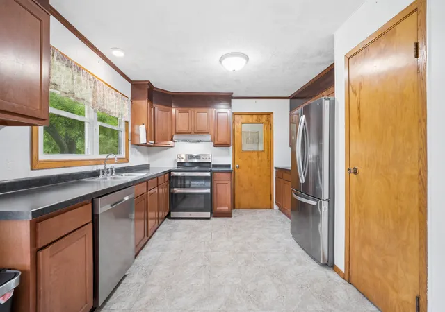 Photo 4 of Single family home for sale at 15036 Durkee Rd, Harvard, IL 60033 | MLS# 12631261 | Listing updated on 2026-10-07