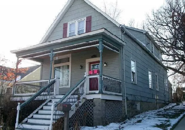 Photo 2 of Sale Pending at 12552 Highland Ave, Blue Island, IL 60406 | MLS# 12631344 | Listing updated on 2026-07-24