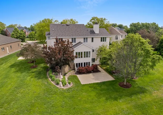 2nd image of 1808 Foxborough Ct, Champaign, IL 61822 | MLS# 12631406