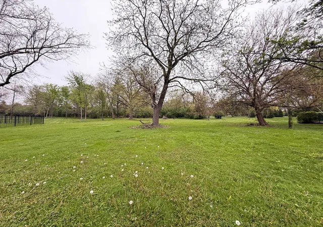 4th image of 7725 S Drew Ave, Burr Ridge, IL 60527 | MLS# 12631449