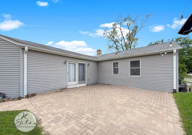 Photo 20 of Single family home for sale at 401 Linn Ave, Crystal Lake, IL 60014 | MLS# 12631511 | Listing updated on 2026-08-29