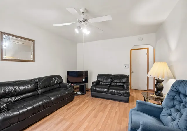 3rd image of 1418 N Waller Ave N, Chicago, IL 60651 | MLS# 12631899
