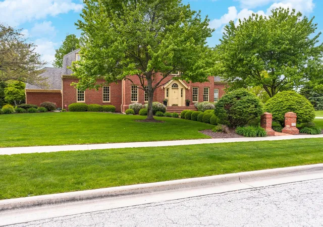 2nd image of 3301 Wisteria Ln, Bloomington, IL 61704 | MLS# 12631978