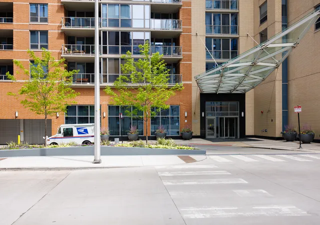 4th image of 420 E Waterside Dr, Chicago, IL 60601