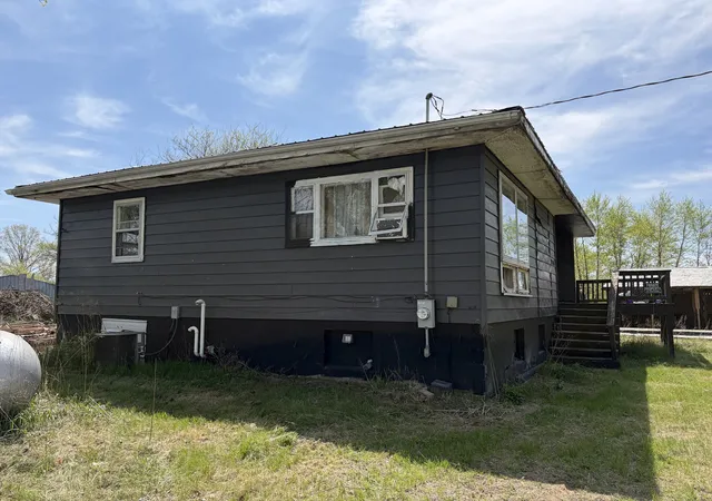 3rd image of 3243 S 13700E Rd, Pembroke Twp, IL 60958 | MLS# 12632032