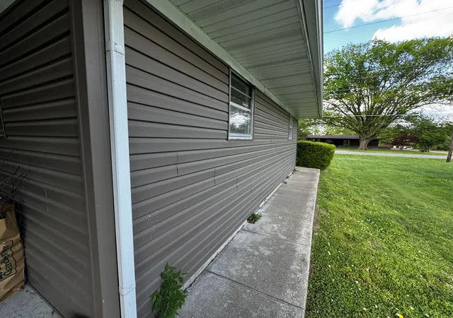 Homes for sale in Duquoin, IL | 803 S Madison St, Duquoin, IL 62832 | MLS# 12632507
