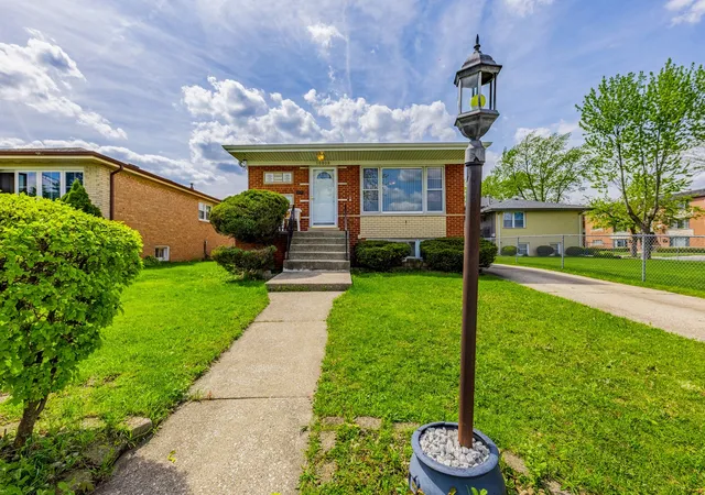 Photo 29 of Single family home for sale at 10808 Major Ave, Chicago Ridge, IL 60415 | MLS# 12632524 | Listing updated on 2026-07-24