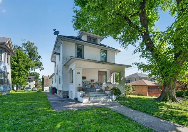 2nd image of 807 Farragut Pl, Joliet, IL 60435 | MLS# 12632667