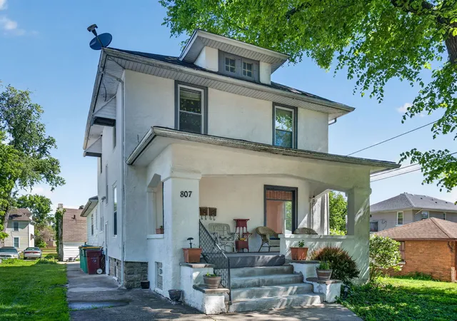 3rd image of 807 Farragut Pl, Joliet, IL 60435 | MLS# 12632667