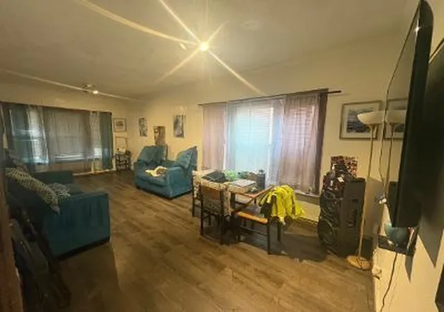 3rd image of 7512 S Saint Lawrence Ave, Chicago, IL 60619 | MLS# 12632814