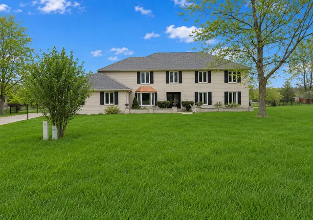 Homes for sale in Crete, IL | 2958 E Timberline Ct, Crete, IL 60417 | MLS# 12632893