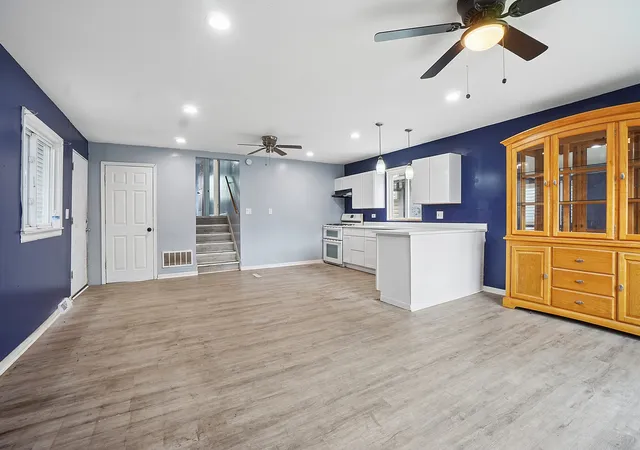 3rd image of 346 W 115Th St, Chicago, IL 60628 | MLS# 12633021