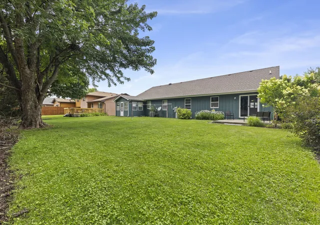2nd image of 575 Elizabeth Dr, Coal City, IL 60416