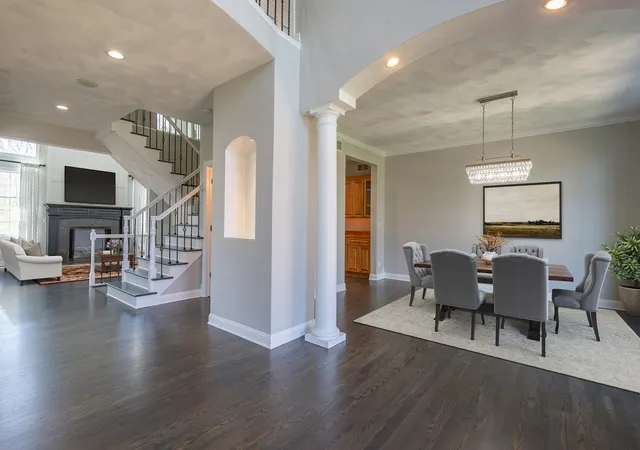 3rd image of 1687 Barberry Cir, Freeport, IL 61032 | MLS# 12633249