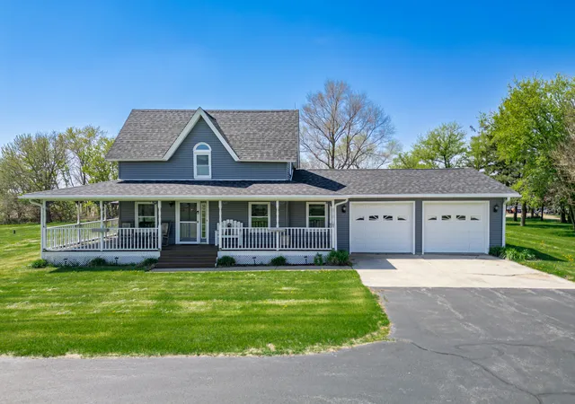 Photo 2 of Single family home for sale at 34007 Pearl St, Kirkland, IL 60146 | MLS# 12633283 | Listing updated on 2026-09-14