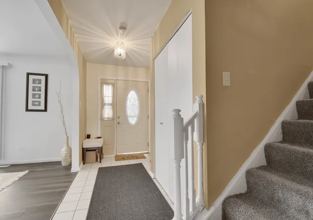 2nd image of 8218 170th St, Tinley Park, IL 60477 | MLS# 12633292