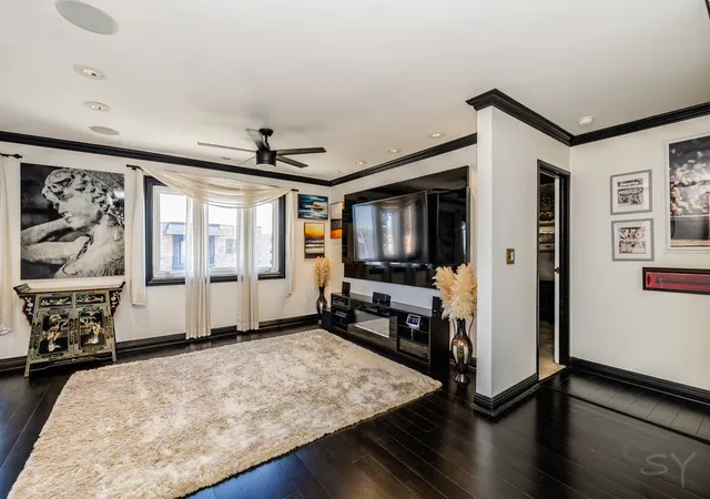 3rd image of 9375 Landings Ln #502, Des Plaines, IL 60016 | MLS# 12633394