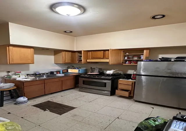 Listing Photo 5 - Condo for sale in building located at 4818 S Princeton Ave, Chicago, IL 60609