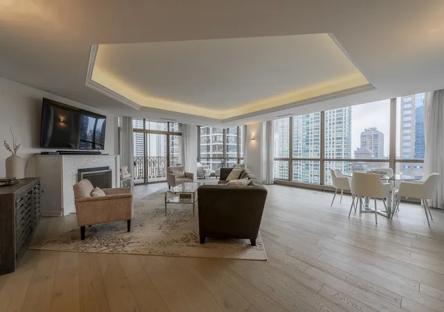 Homes for sale in Chicago, IL | 21 E Huron St #2705, Chicago, IL 60611 | MLS# 12633556