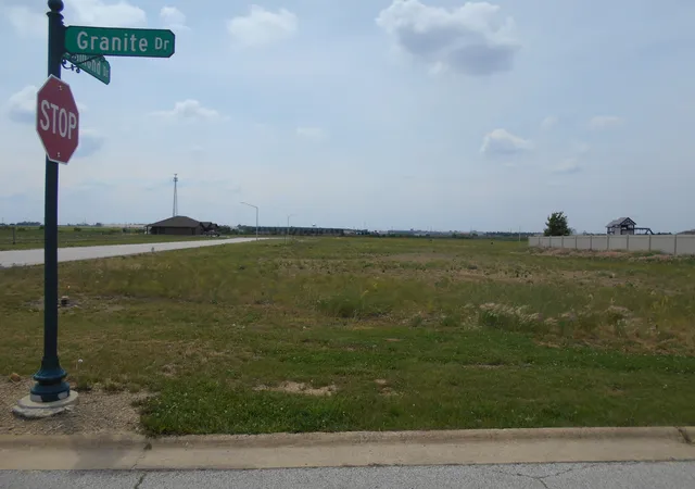 Homes for sale in Manteno, IL | 1094 Granite Dr, Manteno, IL 60950 | MLS# 12633728