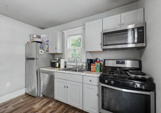 4th image of 403 W Columbia Ave, Champaign, IL 61820 | MLS# 12633761