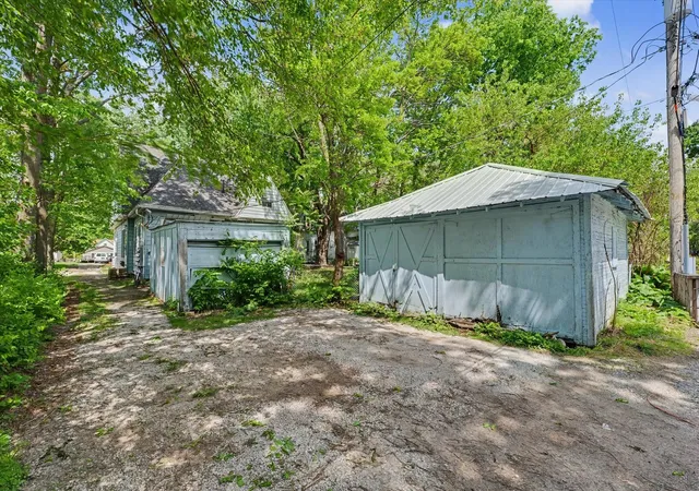 48th image of 403 W Columbia Ave, Champaign, IL 61820 | MLS# 12633761