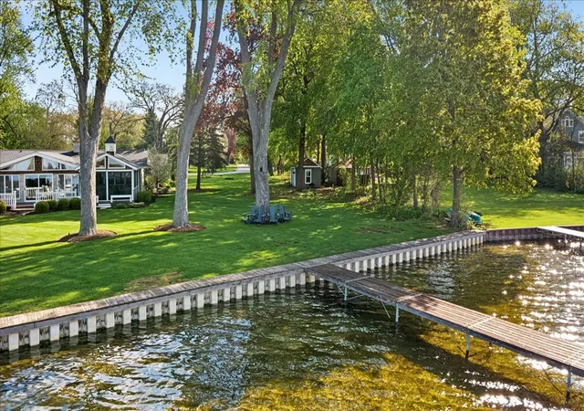 4th image of 649 Woodland Dr, Crystal Lake, IL 60014 | MLS# 12633839