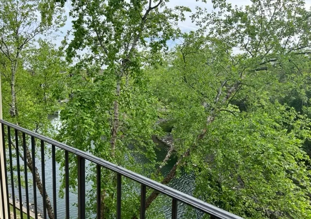 Listing Photo 3 - Condo for sale in building located at 183 N Waters Edge Dr W, Glendale Heights, IL 60139 - Unit #301