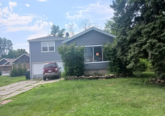 Photo 1 of Single family home for sale at 9803 W 57th Street Sw, Countryside, IL 60525 | MLS# 12633947 | Listing updated on 2026-09-02
