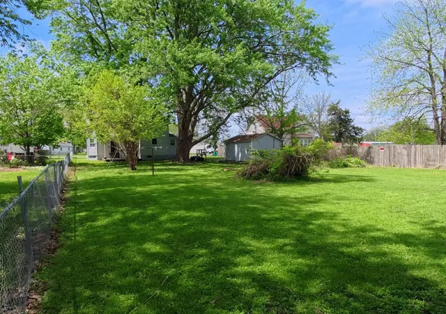 Homes for sale in Galesburg, IL | 649 Indiana Ave, Galesburg, IL 61401 | MLS# 12634233