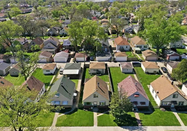 Photo 3 of Single family home for sale at 114 Geneva Ave, Bellwood, IL 60104 | MLS# 12634330 | Listing updated on 2026-07-29