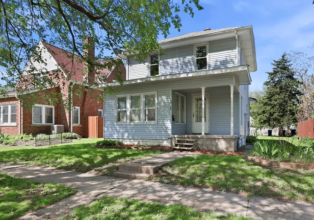 Homes for sale in Rock Island, IL | 1536 35th St, Rock Island, IL 61201 | MLS# 12634445