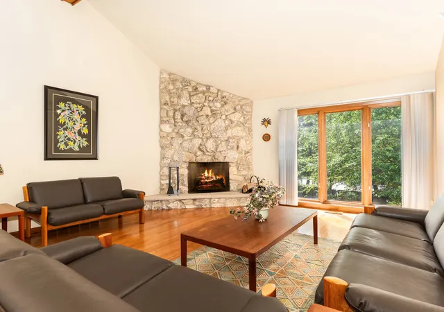 4th image of 1925 Pine Rd, Lisle, IL 60532 | MLS# 12634551