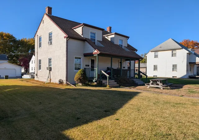 3rd image of 222 S Elmwood Ave, Davenport, IA 52802 | MLS# 12634793