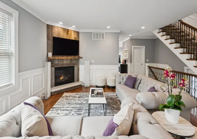 Homes for sale in Chicago, IL | 5450 N Natoma Ave, Chicago, IL 60656 | MLS# 12634795