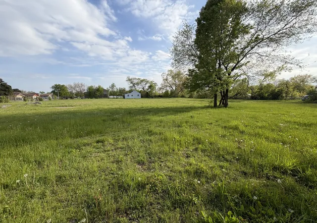 3rd image of 19967 Torrence Ave, Lynwood, IL 60411 | MLS# 12634837