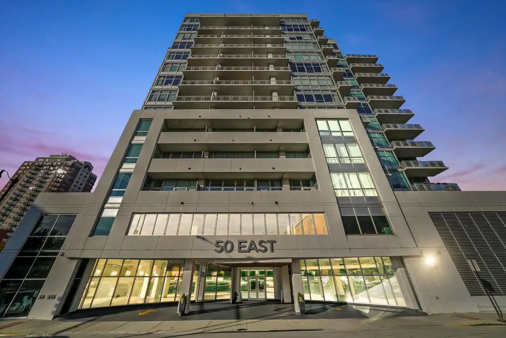 Listing Photo 2 - Condo for sale in 50 E 16Th St located at 50 E 16Th St, Chicago, IL 60616 - Unit #411