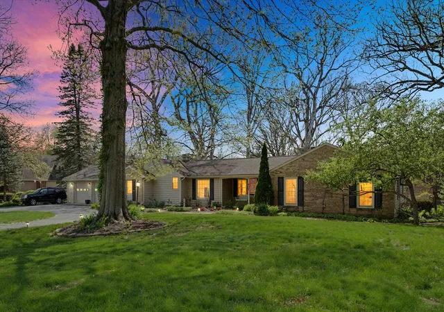 Photo 1 of Single family home for sale at 401 Turkey Farm Rd, Mahomet, IL 61853 | MLS# 12634950 | Listing updated on 2026-09-28