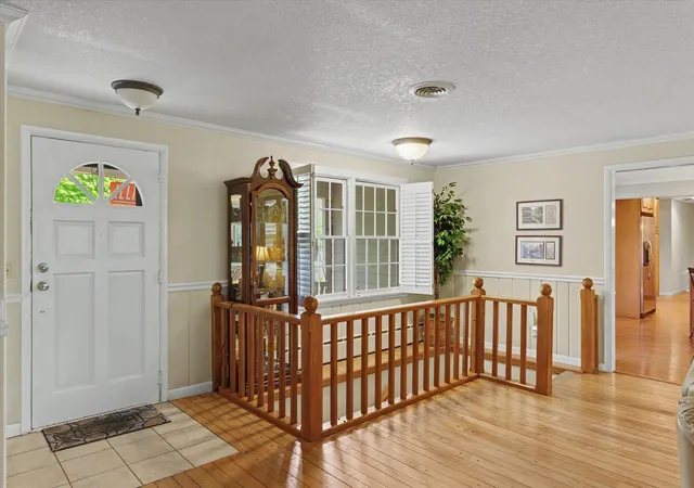 Photo 3 of Single family home for sale at 401 Turkey Farm Rd, Mahomet, IL 61853 | MLS# 12634950 | Listing updated on 2026-09-28
