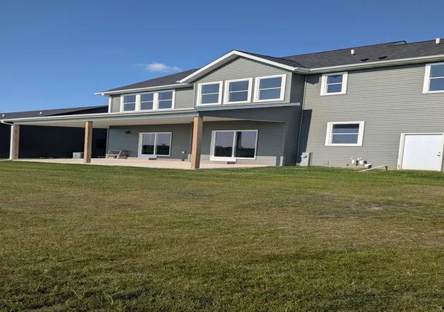 33rd image of 675 S Regulators St, Rochelle, IL 61068 | MLS# 12634976