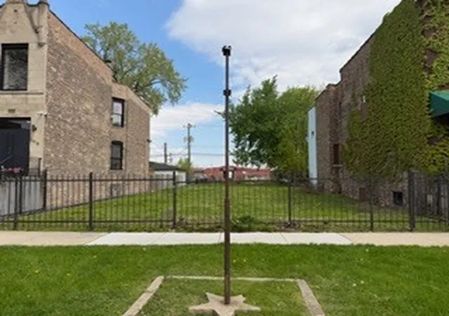 Land for sale at 2912 W Fulton St, Chicago, IL 60612 | MLS# 12635151