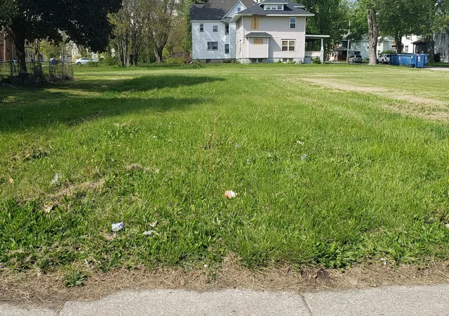 2nd image of 916 E Court St, Kankakee, IL 60901 | MLS# 12635204