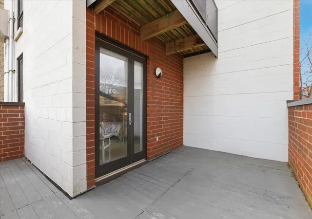 2nd image of 2515 Prairie Ave, Evanston, IL 60201