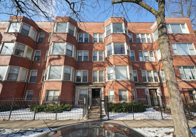 Homes for sale in Chicago, IL | 6206 S Evans Ave #1, Chicago, IL 60637 | MLS# 12635436