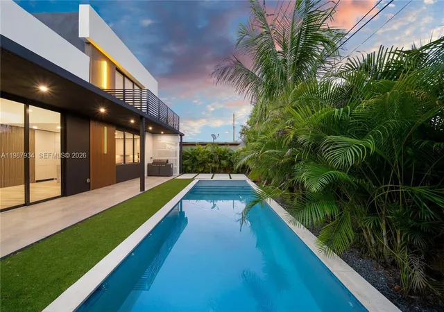 50th image of 536 Nw 48th St, Miami, FL 33127 | MLS# 12635568