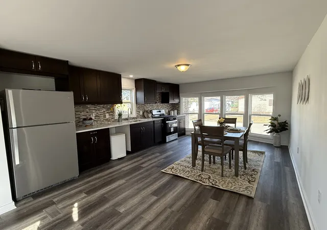 3rd image of 237 Blackthorn Rd, Matteson, IL 60443 | MLS# 12635599
