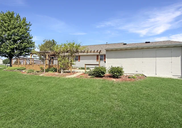Homes for sale in Fisher, IL | 409 Betty Ct, Fisher, IL 61843 | MLS# 12635725