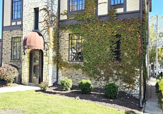 5th image of 410 N Raynor Ave, Joliet, IL 60435