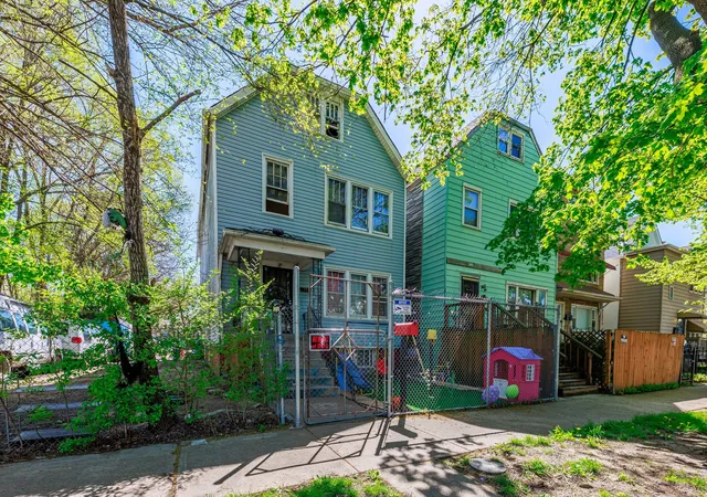 2nd image of 8119 S Escanaba Ave, Chicago, IL 60617 | MLS# 12636036